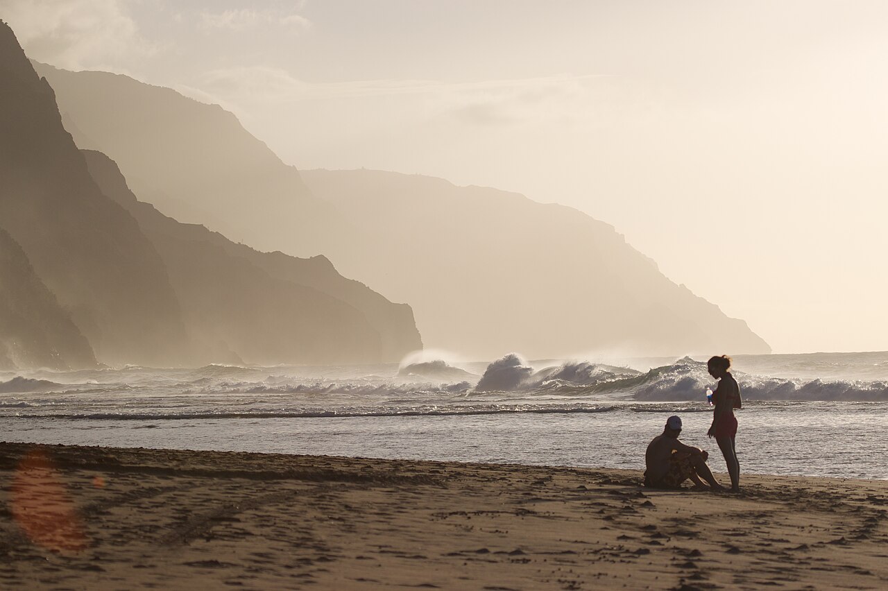 Kēʻē Beach